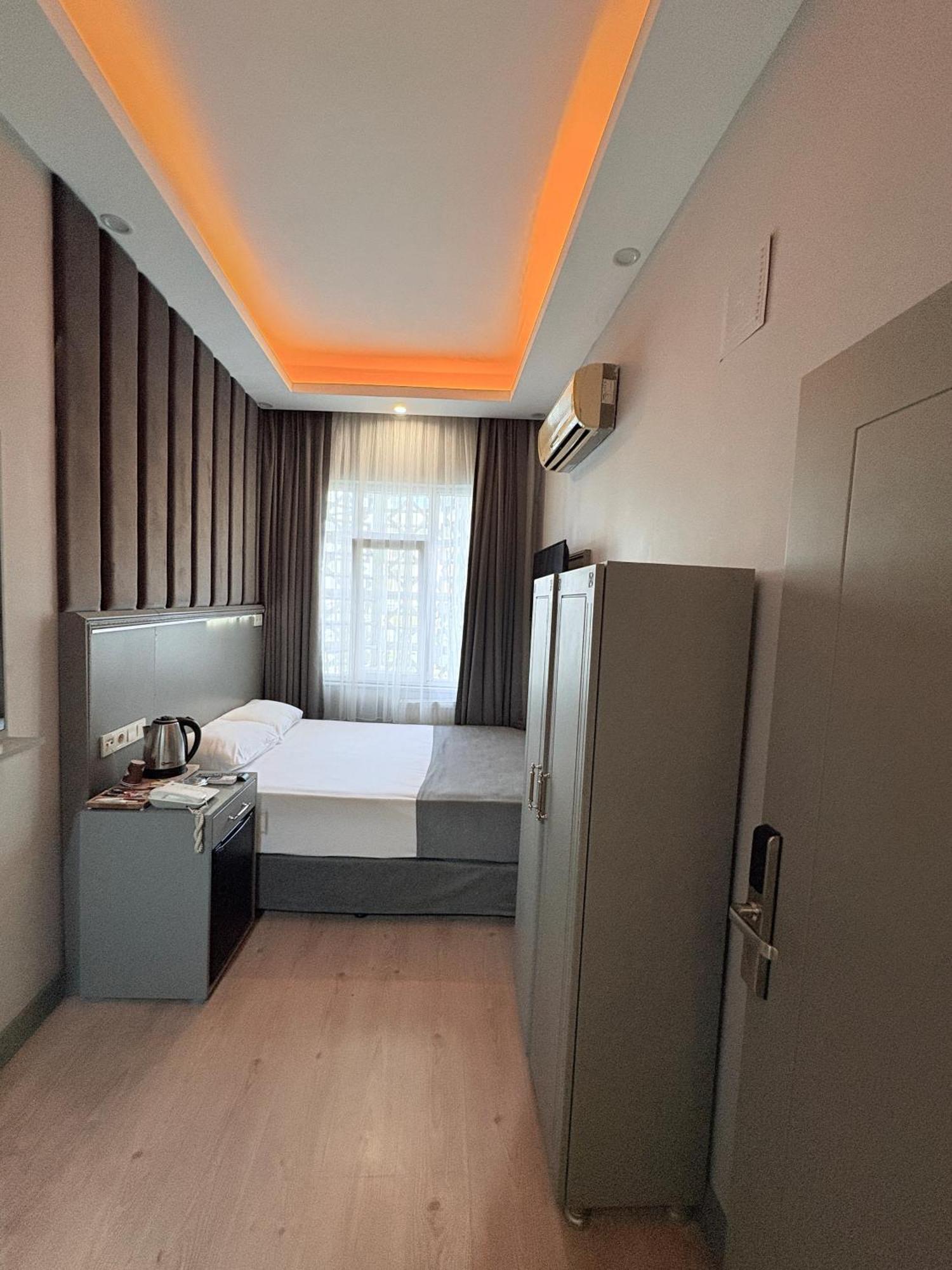 איסטמבול Crowned Plus Hotel מראה חיצוני תמונה