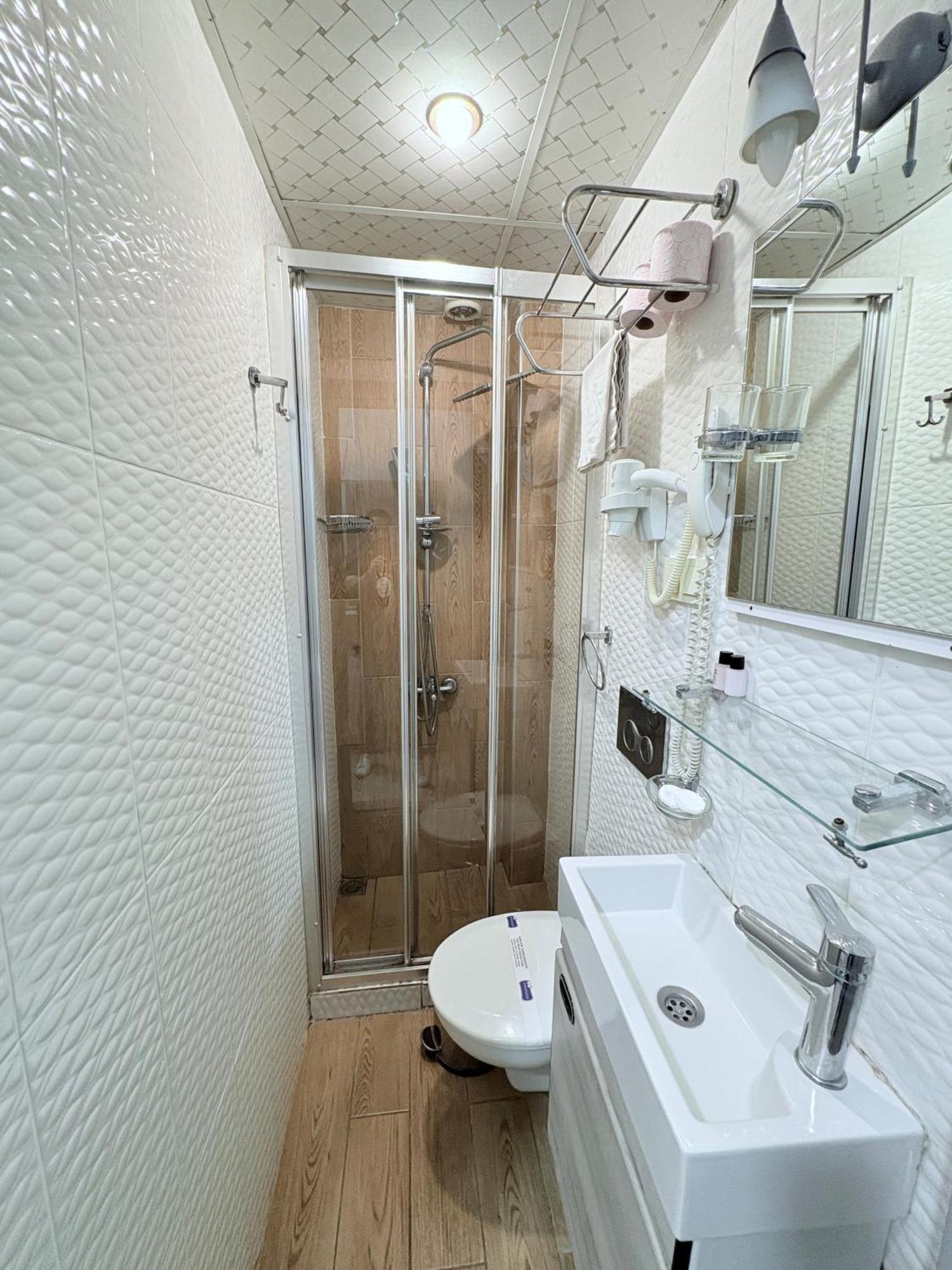 איסטמבול Crowned Plus Hotel מראה חיצוני תמונה